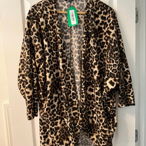 HEIMISH USA Leopard Print Cardigan - Picture 1 of 3